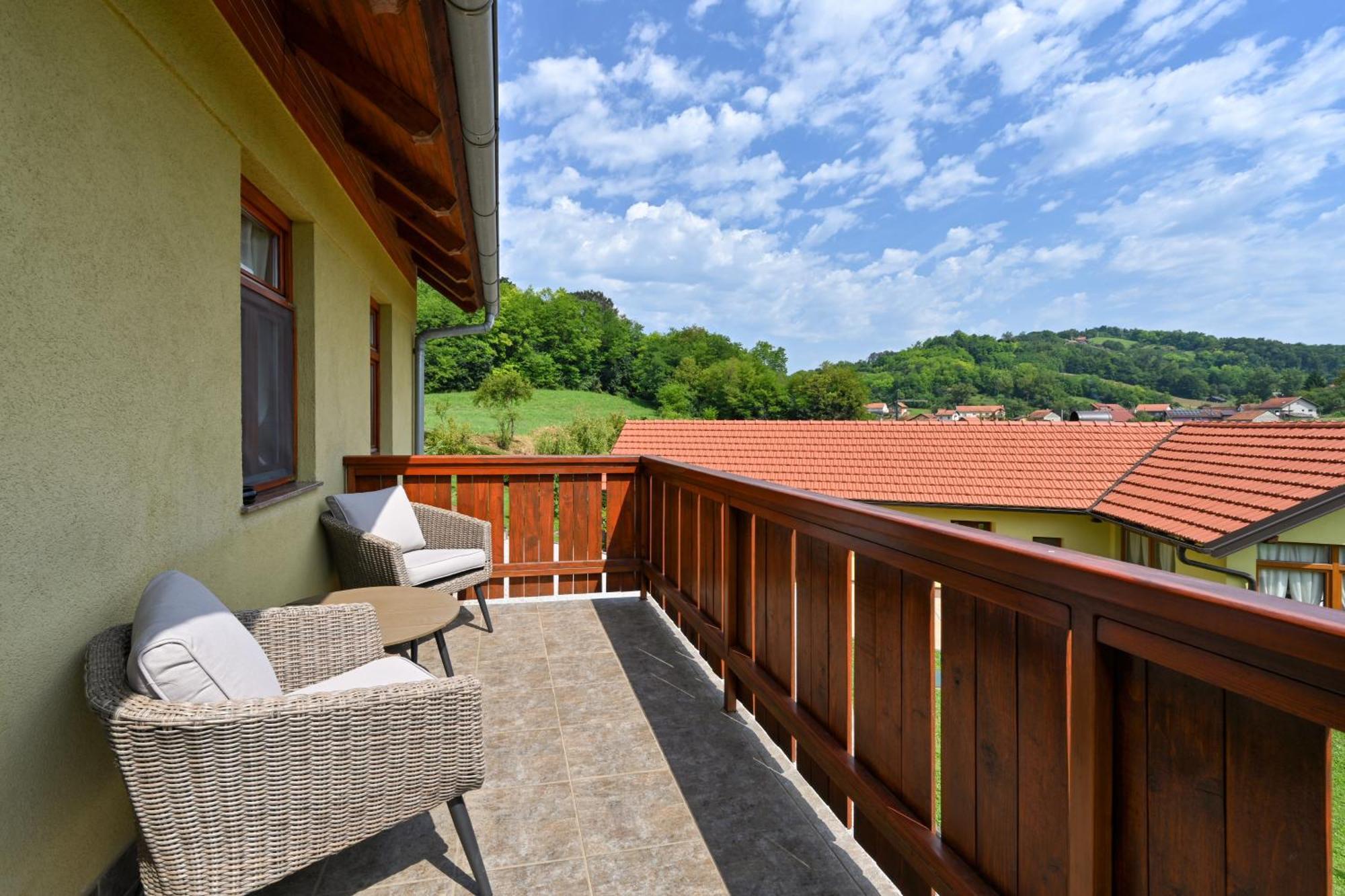 Ruralna Kuca 'Villa Zagorka' Za Odmor Sa Bazenom I Bocalistem Donja Pacetina Exterior photo